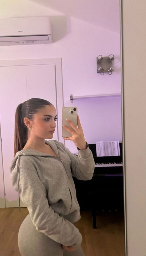 Cekmekoy Escort Ceylan Genc Enerjisi ve Lal Gibi Kirmizi Dudaklariyla Islak Oral ve Atesli Anal Seanslarda Usta 1