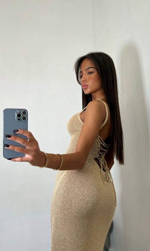 Cekmekoy Escort Yaban Gulu Gibi Vahsi Dilek Tutkulu Anal Oral 1