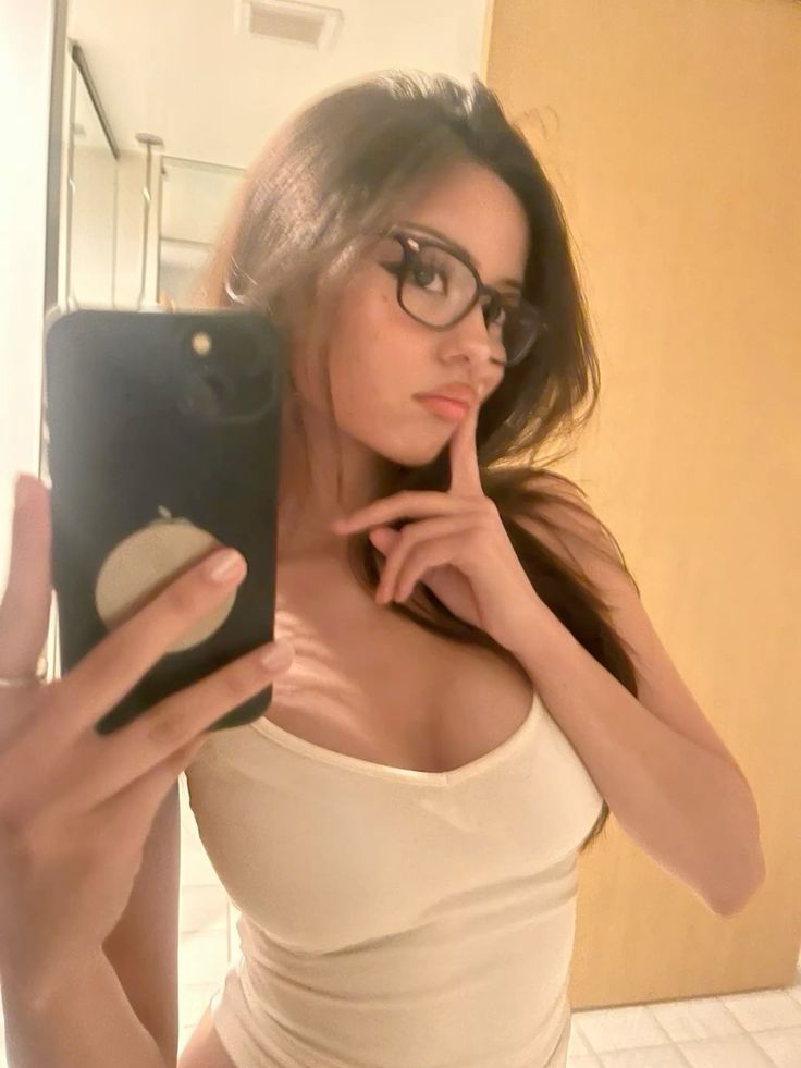 Sarıyer Escort | Maslak ve İstinye VIP Escort Bayanlar görseli 3
