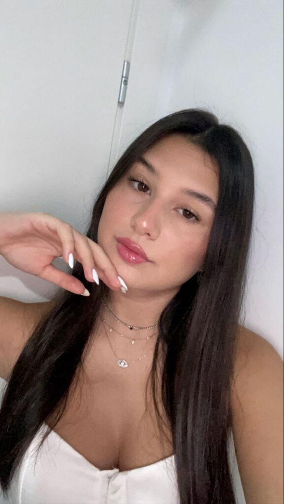 İstanbul Escort: Sultanbeyli Escort ve Turgut Reis Escort Bayanlar 1 Sultanbeyli Escort Busra Olgun Deneyimli Anal Seven Escort 3
